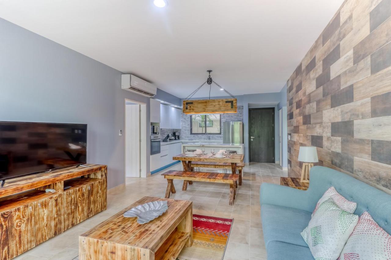 Apartamento Chandelier B102 @ Lagunas *