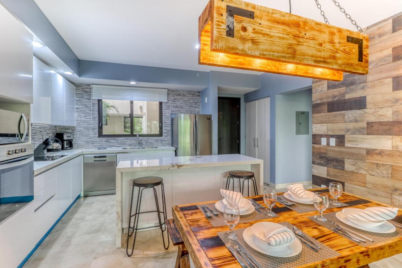 Apartamento Chandelier B102 @ Lagunas *