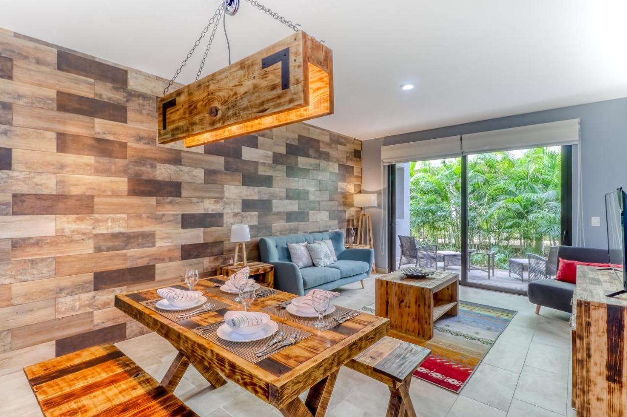 Apartamento Chandelier B102 @ Lagunas *