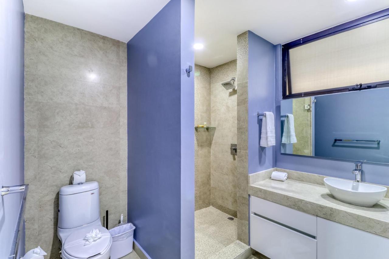Apartamento Chandelier B102 @ Lagunas *